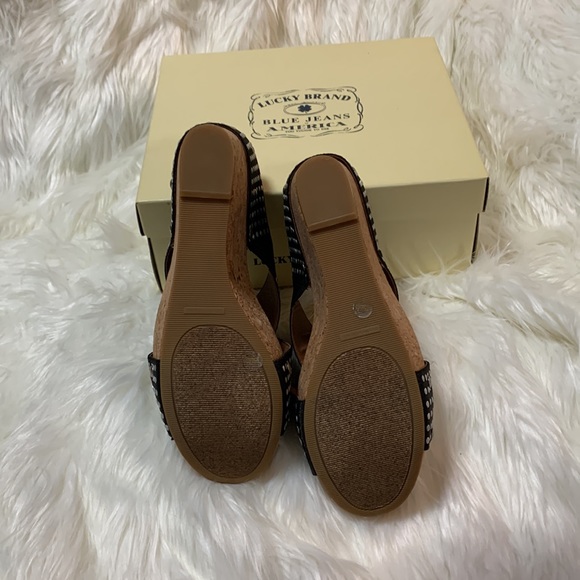 Lucky brand wedge sandal - Picture 4 of 5